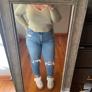 American Eagle Mom Jeans
